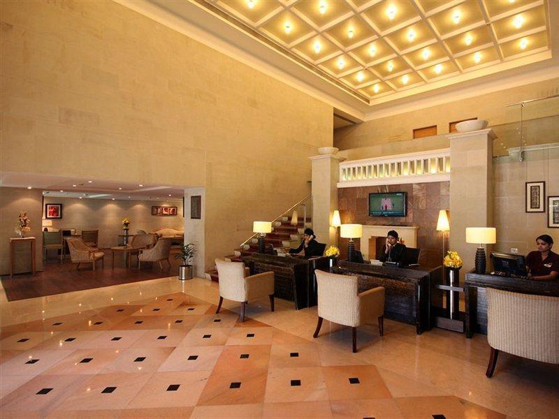 होटल Radisson Center 5*