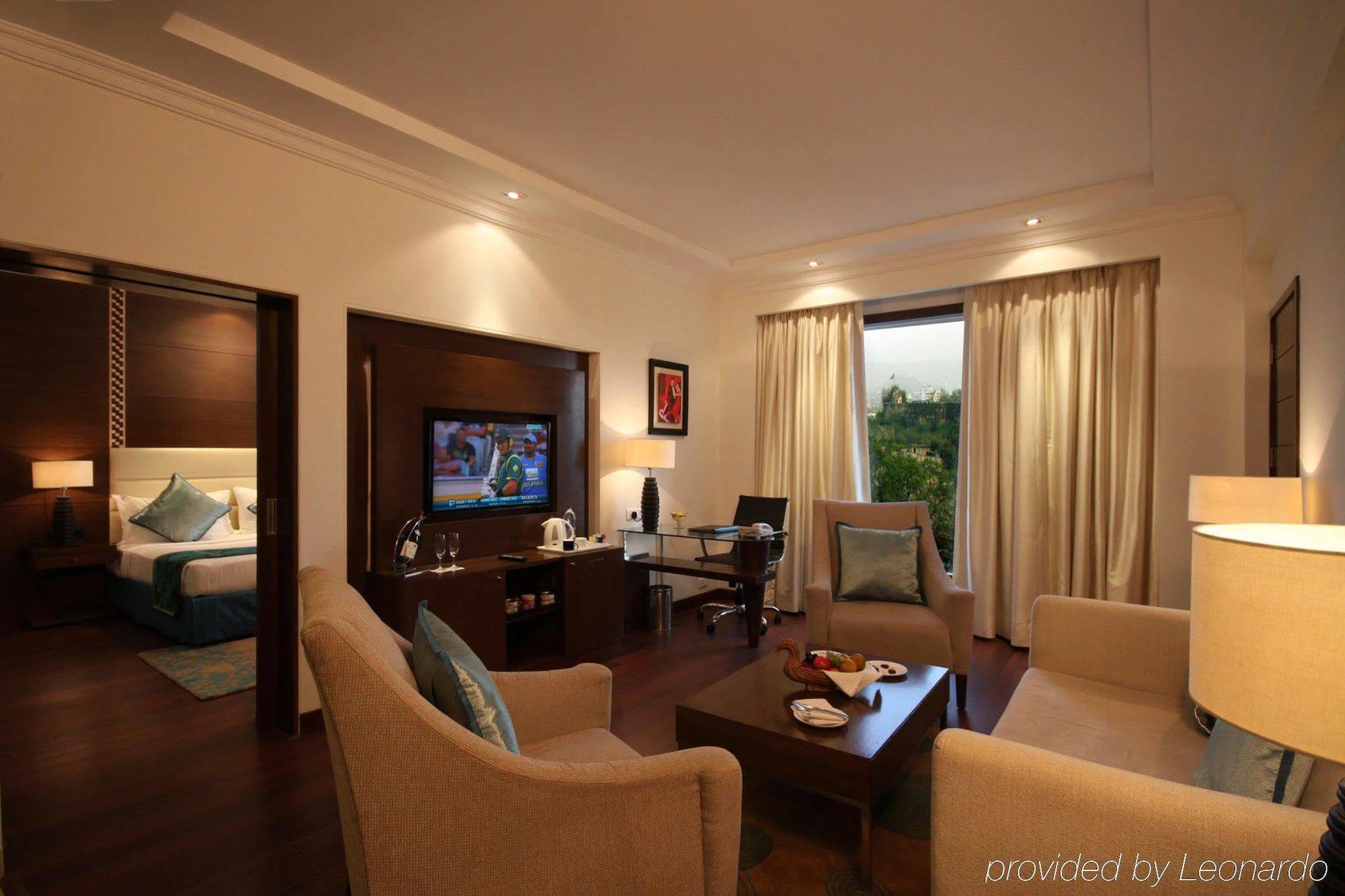 होटल Radisson Center Jaipur